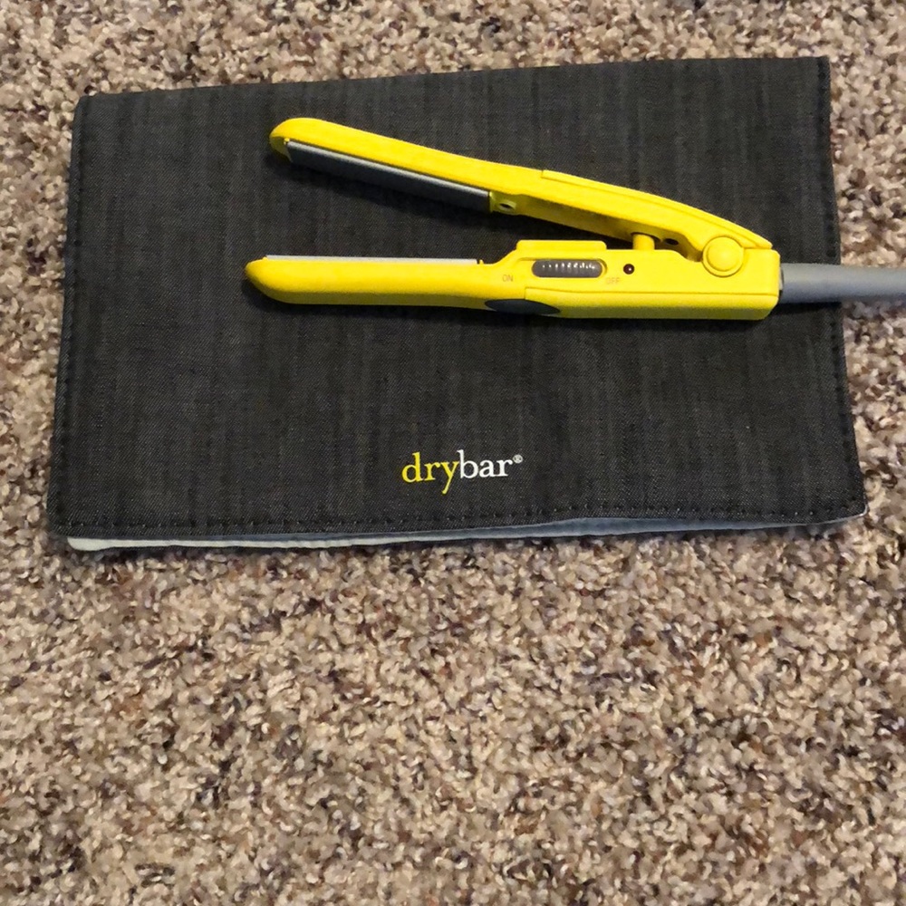 Drybar Tiny Tress Press